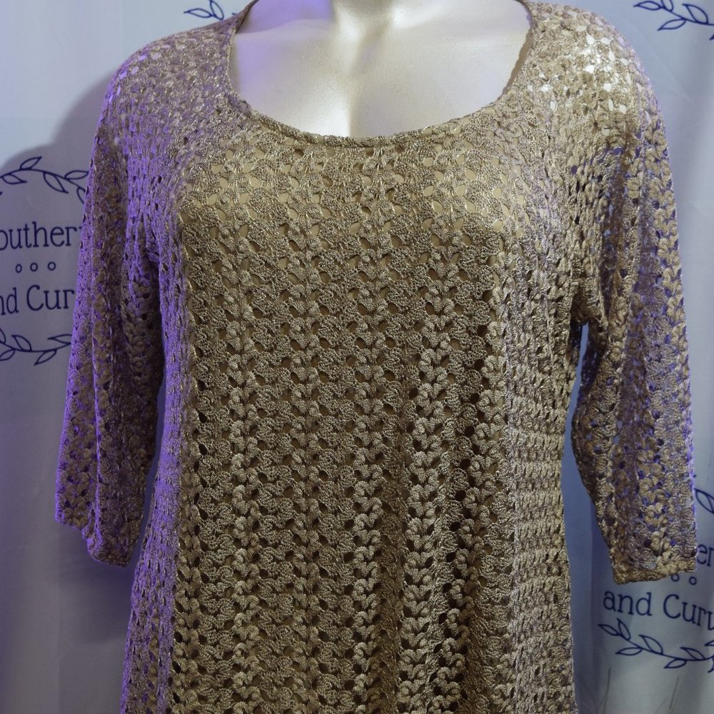 New Directions Woman Gold Crochet Shell over Tank Blouse Sz 3X